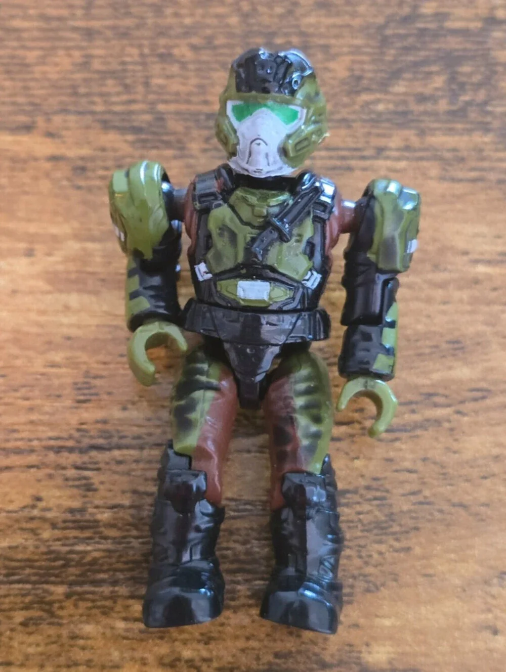 Mega Bloks Halo UNSC Marine figure from the Weapons Pack II set